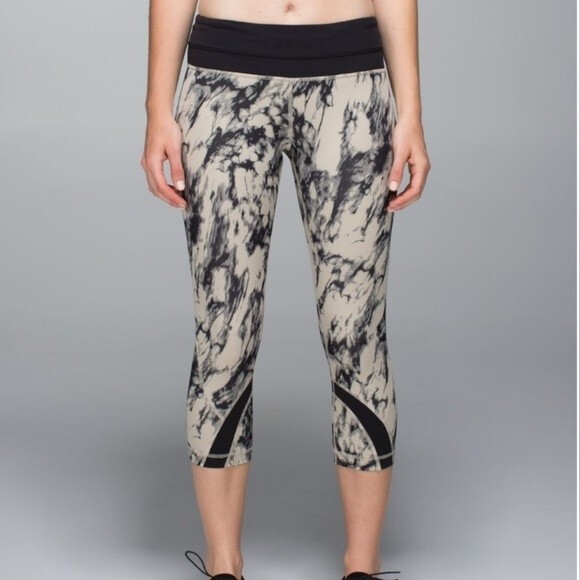 lululemon athletica Pants - Lululemon Leggings Run Inspire Crop II in Great Granite Black Mojave Tan